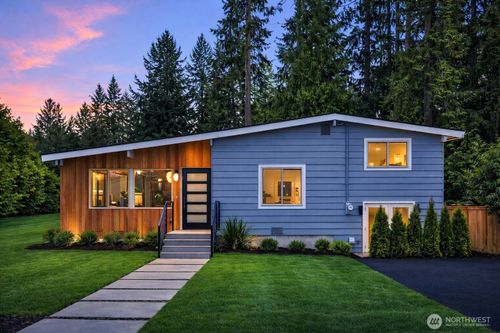 12241 Ne 65th St, Kirkland, WA, 98033-8551 | Card Image