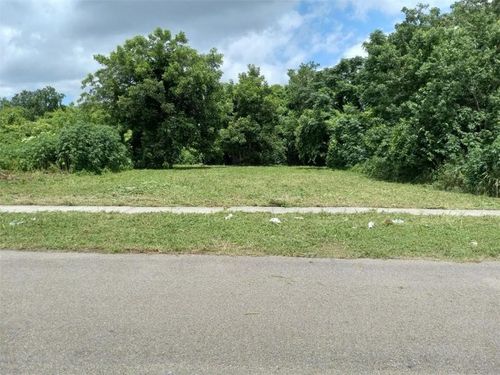 2518 Flood St, New Orleans, LA, 70117-3145 | Card Image