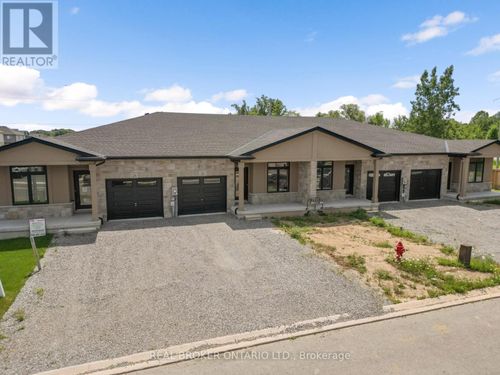 20 Austin Drive, Welland (West Welland), ON, L3C0J8 | Card Image