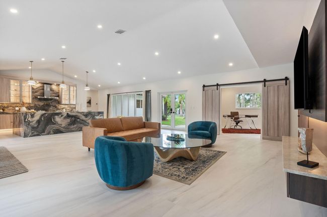 13900 Mustang Trl, House other with 5 bedrooms, 6 bathrooms and null parking in Southwest Ranches FL | Image 16