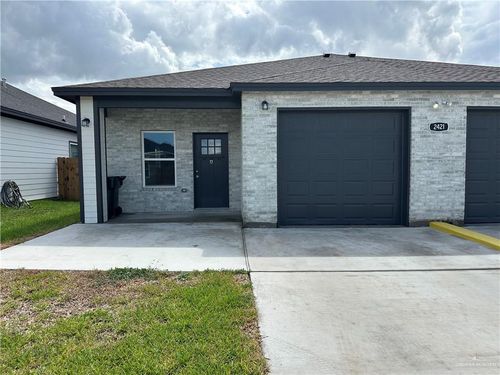 a-2421 Summit Rd, La Feria, TX, 78559-2137 | Card Image
