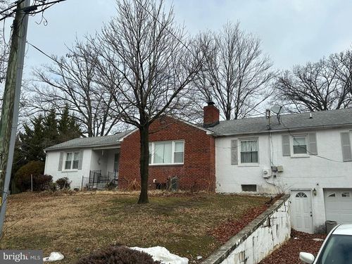 8626 Leslie Ave, GLENARDEN, MD, 20706-1528 | Card Image