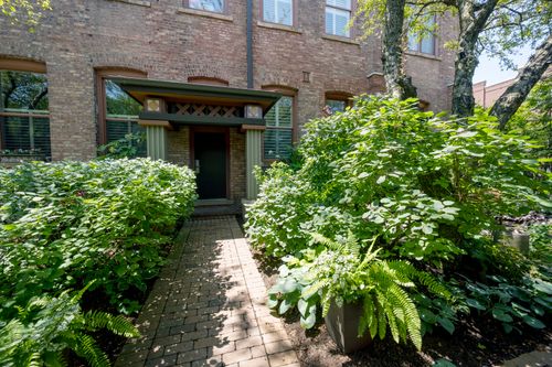 e-1701 W Terra Cotta Pl, Chicago, IL, 60614-1909 | Card Image