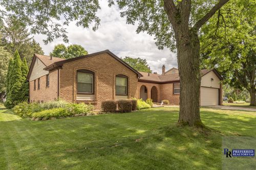9650 Bobwhite Ct, Plymouth, MI, 48170-3838 | Card Image