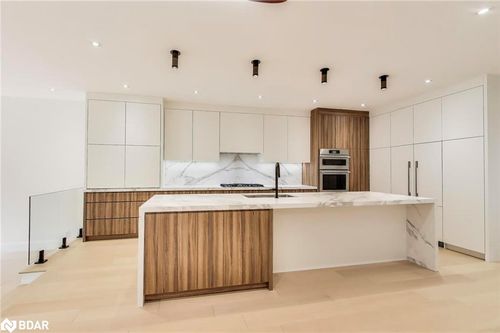 23 Mitchell Ave, Toronto, ON, M6J1C1 | Card Image