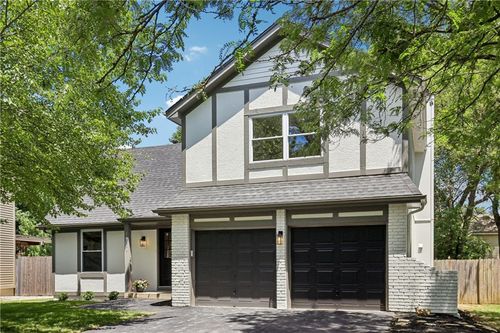 16504 W 150th Ter, Olathe, KS, 66062-4701 | Card Image