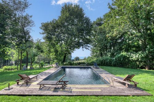 495 Maple Ln, Orient, NY, 11957 | Card Image