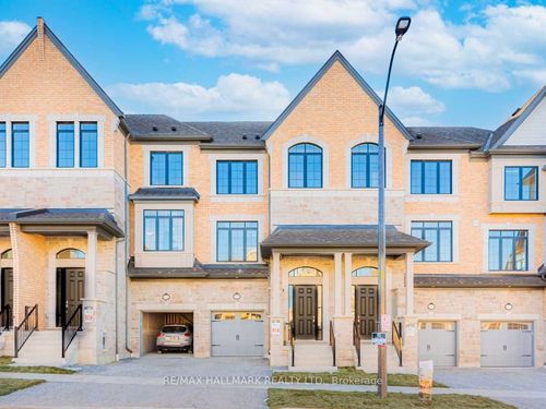 43 Gillivary Dr, Whitby, ON, L1P0C9 | Card Image