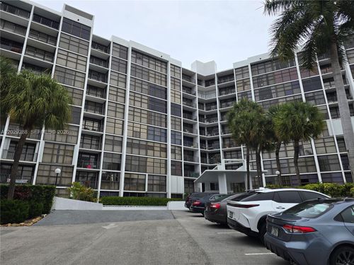 416-400 Leslie Dr, Hallandale Beach, FL, 33009-2965 | Card Image