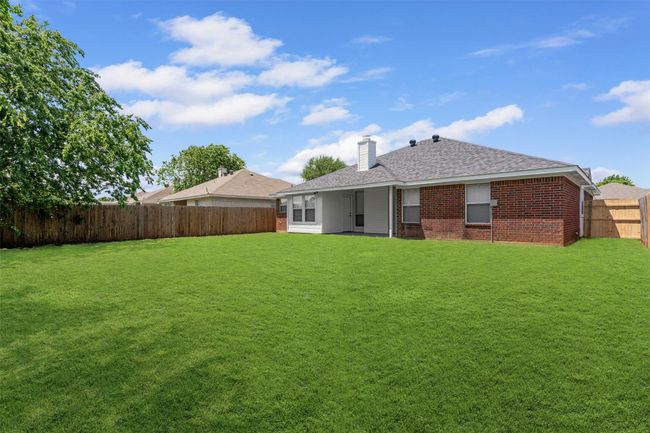 521 Pine St, House other with 3 bedrooms, 2 bathrooms and null parking in Crowley TX | Image 21