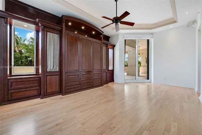 APT-101 - 13611 Deering Bay Dr, Condo with 3 bedrooms, 4 bathrooms and null parking in Coral Gables FL | Image 5
