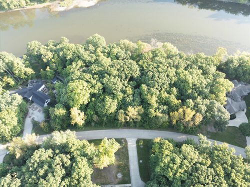 1905 Indian Trl, Kankakee, IL, 60901-6255 | Card Image