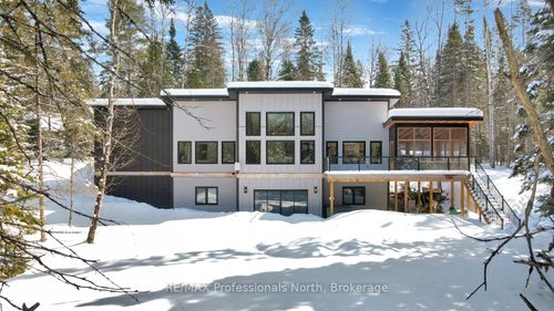 1086 Stothart Creek Rd, Algonquin Highlands, ON, K0M1S0 | Card Image
