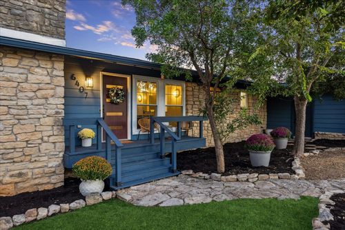 6407 Lynn Ln, Lago Vista, TX, 78645-5211 | Card Image