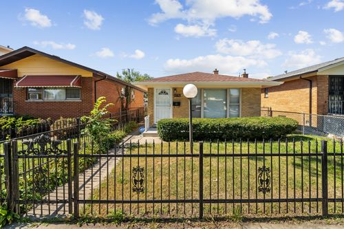 11724 S Laflin St, CHICAGO, IL, 60643-5040 | Card Image