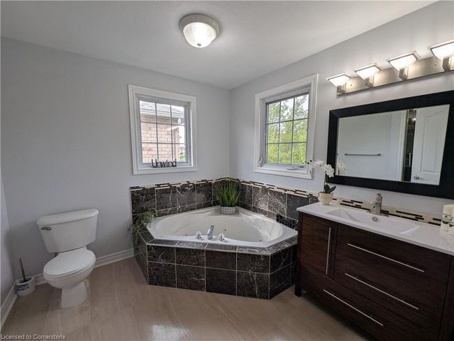 830 Brandenburg Blvd, House other with 4 bedrooms, 4 bathrooms and 4 parking in Waterloo ON | Image 33