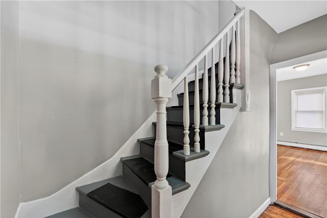 55 Warren St, Home with 5 bedrooms, 3 bathrooms and 5 parking in Providence RI | Image 9