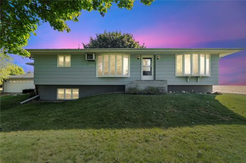 4565 Alice Rd, Center Point, IA, 52213-9720 | Card Image