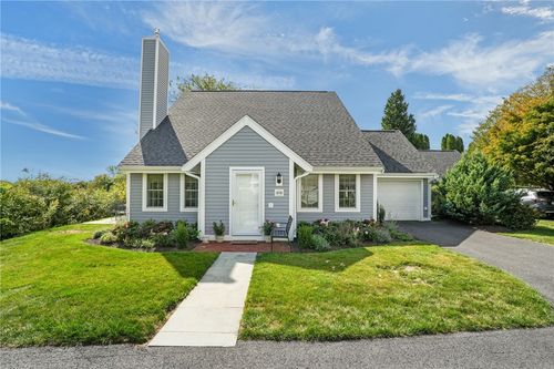 310 Corey Ln, Middletown, RI, 02842-5661 | Card Image