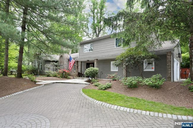 380 Hillside Ave, House other with 4 bedrooms, 4 bathrooms and null parking in Allendale NJ | Image 43