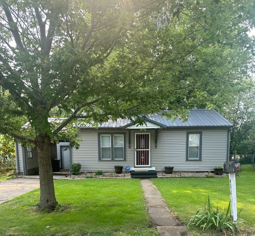 209 Reservoir Rd, Pekin, IL, 61554-5341 | Card Image