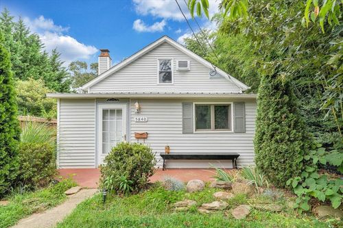 5840 Quaker Pkwy, Lynchburg, VA, 24502-1916 | Card Image