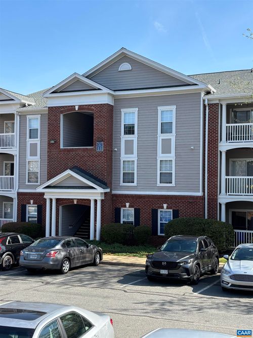 006-727 Denali Way, CHARLOTTESVILLE, VA, 22903-8127 | Card Image