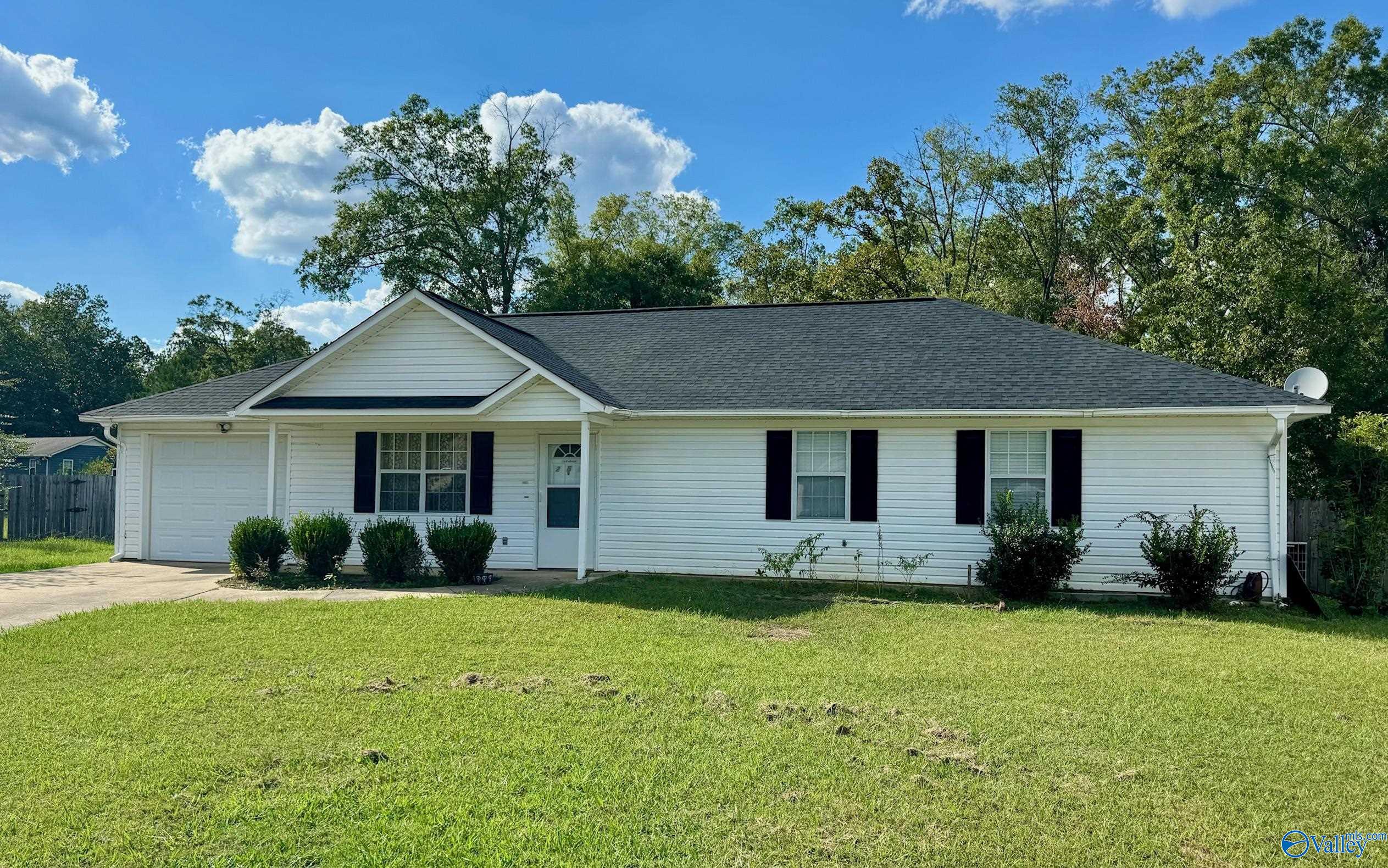 Hayden Ave, Rainbow City, AL 35906