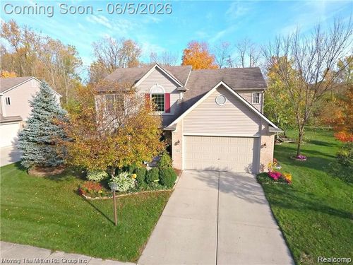 13879 Arlene Ln, Van Buren Twp, MI, 48111-4946 | Card Image