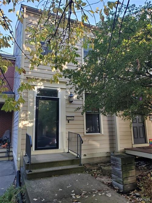 3256 Domain St, Saint Charles, MO, 63301-8091 | Card Image