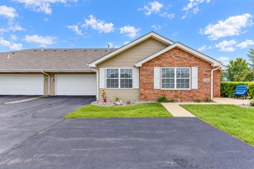 1048 N Woodlawn Ave, Griffith, IN, 46319 | Card Image