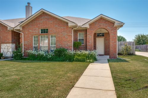 1302 Poinsettia Blvd, Denton, TX, 76208-7551 | Card Image