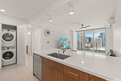 2010-629 Keeaumoku St, Honolulu, HI, 96814-3602 | Card Image