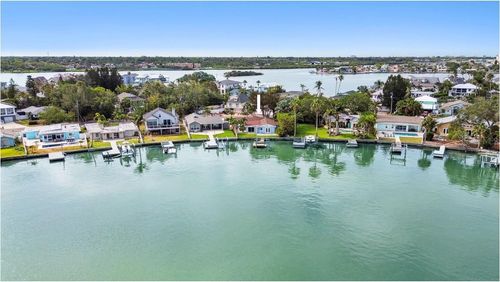 425 12th Ave, INDIAN ROCKS BEACH, FL, 33785-2856 | Card Image