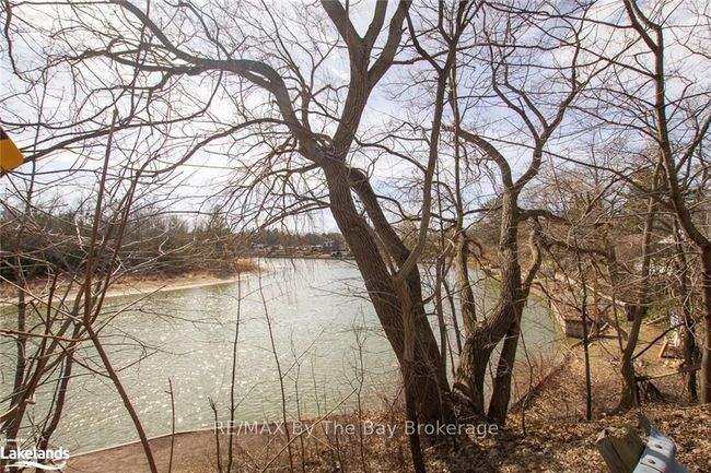 8 - 39 28th St S, Condo with 3 bedrooms, 2 bathrooms and 1 parking in Wasaga Beach ON | Image 30