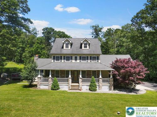 118 Hollow Dr, Stroudsburg, PA, 18360-7976 | Card Image