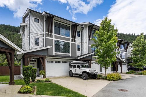 21-386 Pine Ave, Harrison Hot Springs, BC, V0M | Card Image