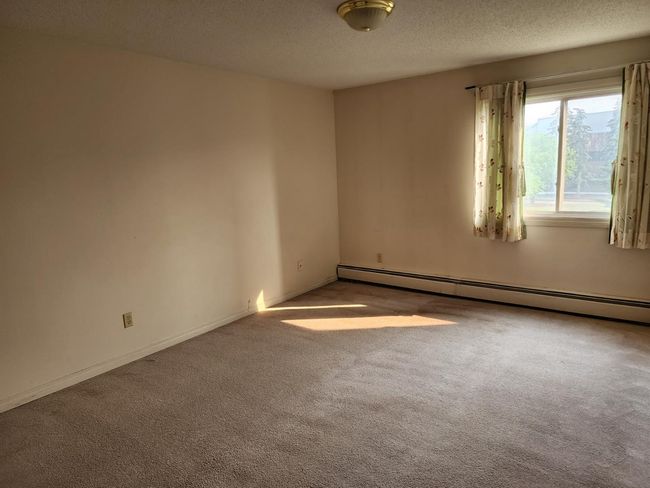 212 - 7 Clearwater Cres, Condo with 2 bedrooms, 1 bathrooms and 1 parking in Fort Mcmurray AB | Image 9