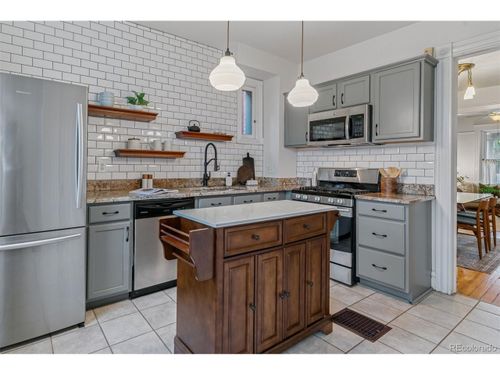 39 S Grant St, Denver, CO, 80209-1765 | Card Image