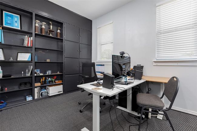 View of carpeted office | Image 6