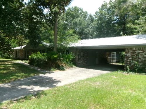 139 Tennyson Cv, Picayune, MS, 39466-7643 | Card Image