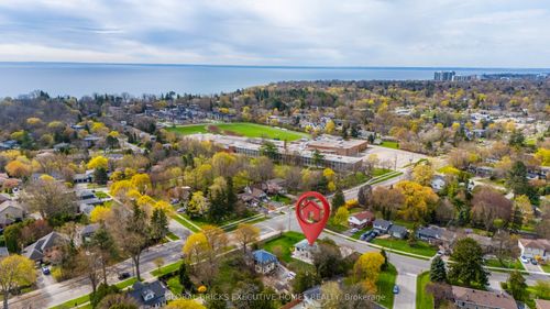 307 Lees Lane, Oakville, ON, L6L4S2 | Card Image