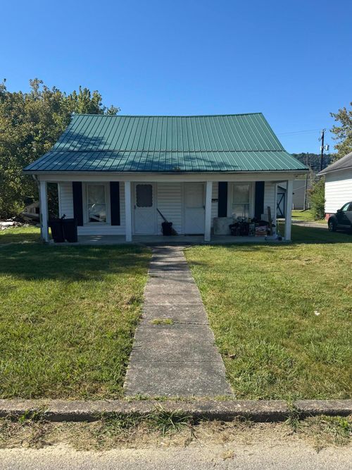 309 Elm St, Ravenna, KY, 40472-1431 | Card Image