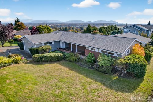 2493 Hilltop Rd, Ferndale, WA, 98248-9221 | Card Image