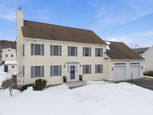 19 Viola Cir, Seabrook, NH, 03874-4697 | Card Image