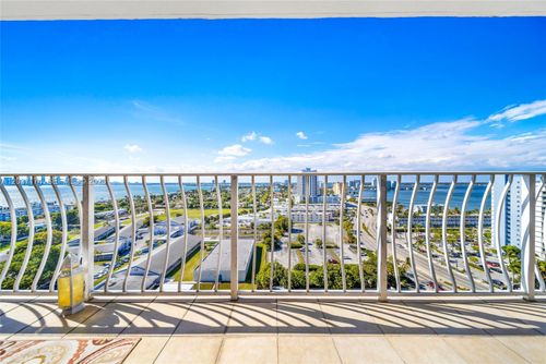 1802-7601 E Treasure Dr, North Bay Village, FL, 33141 | Card Image