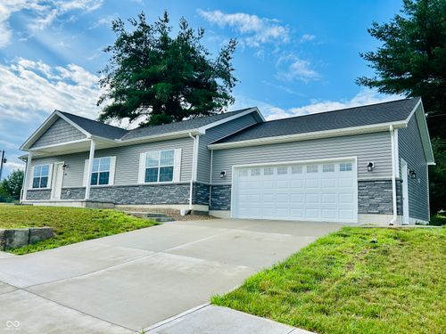 10 Doe Creek Cir, Cloverdale, IN, 46120-8143 | Card Image