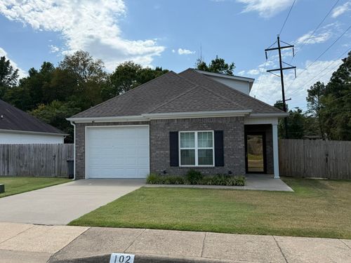 102 Sunflower St, Hot Springs, AR, 71901-7988 | Card Image