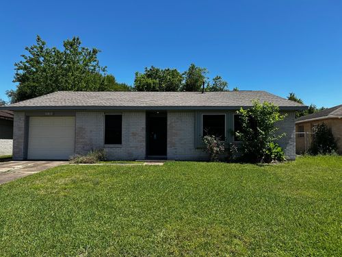 12815 Segrest Dr, Houston, TX, 77047-2707 | Card Image