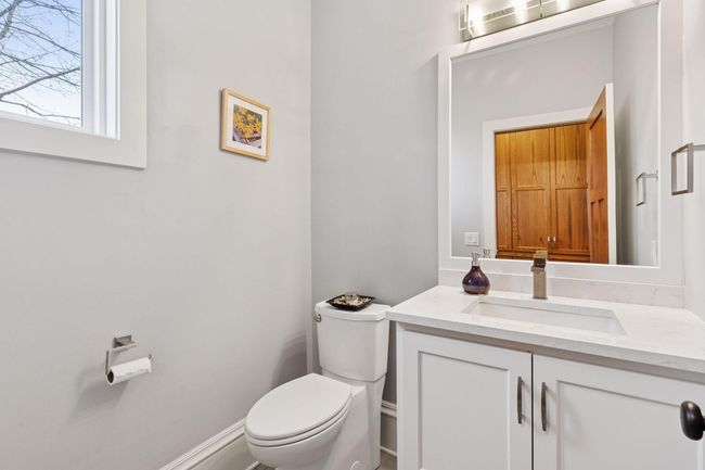 2735 Colfax Ave S, House other with 3 bedrooms, 3 bathrooms and null parking in Minneapolis MN | Image 17